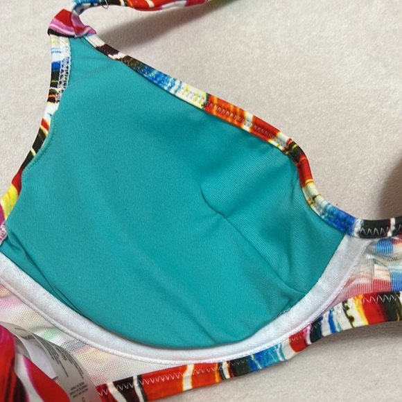 Raisins made with sunshine swim top. Shoulders straps or halter style. D cup - Picture 5 of 7